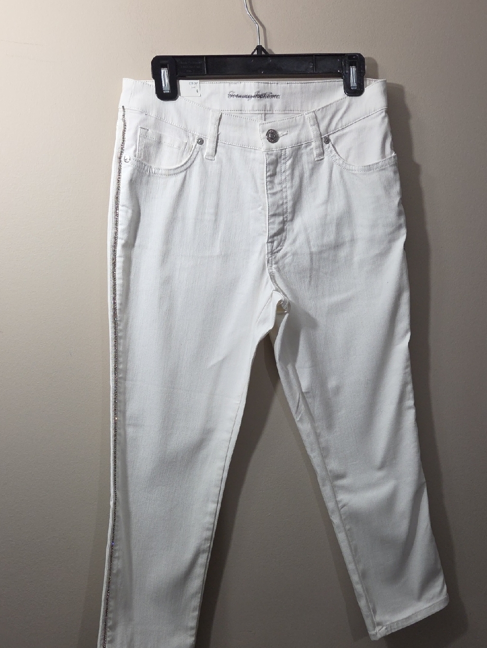 Tommy Bahama White Crop Jeans with Brushed Metal Hardware